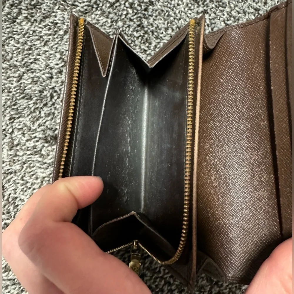 Louis Vuitton Damier Tresor wallet
